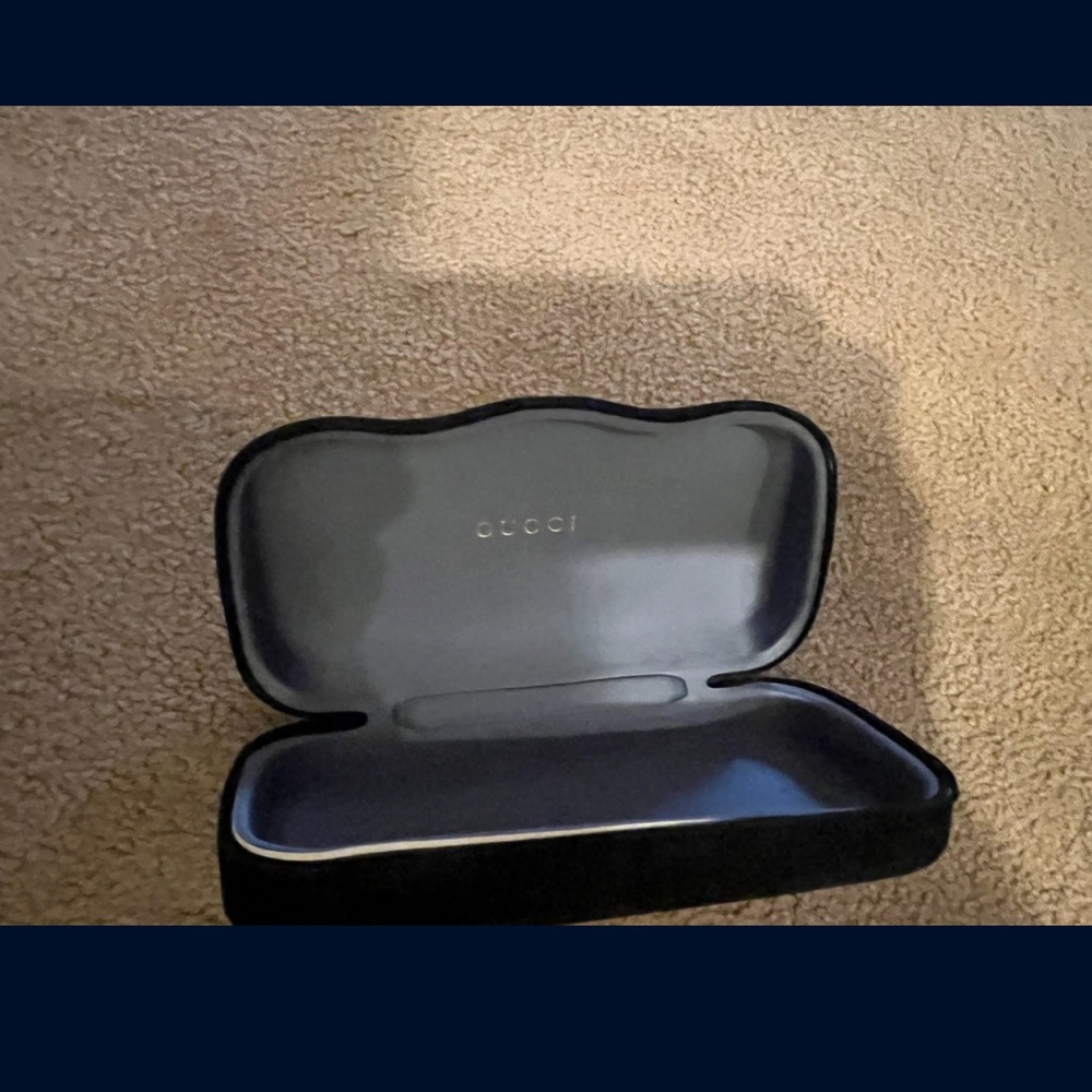 Gucci unisex sunglasses very nice